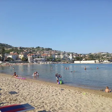 Апартаменти Festival's *