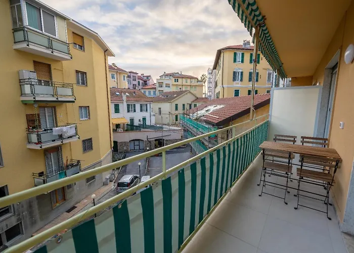 Апартаменти Festival's *